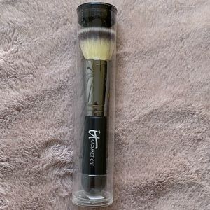 IT Cosmetics Heavenly Luxe Flat Top Buffing Foundation Brush (#6) *New/Sealed*
